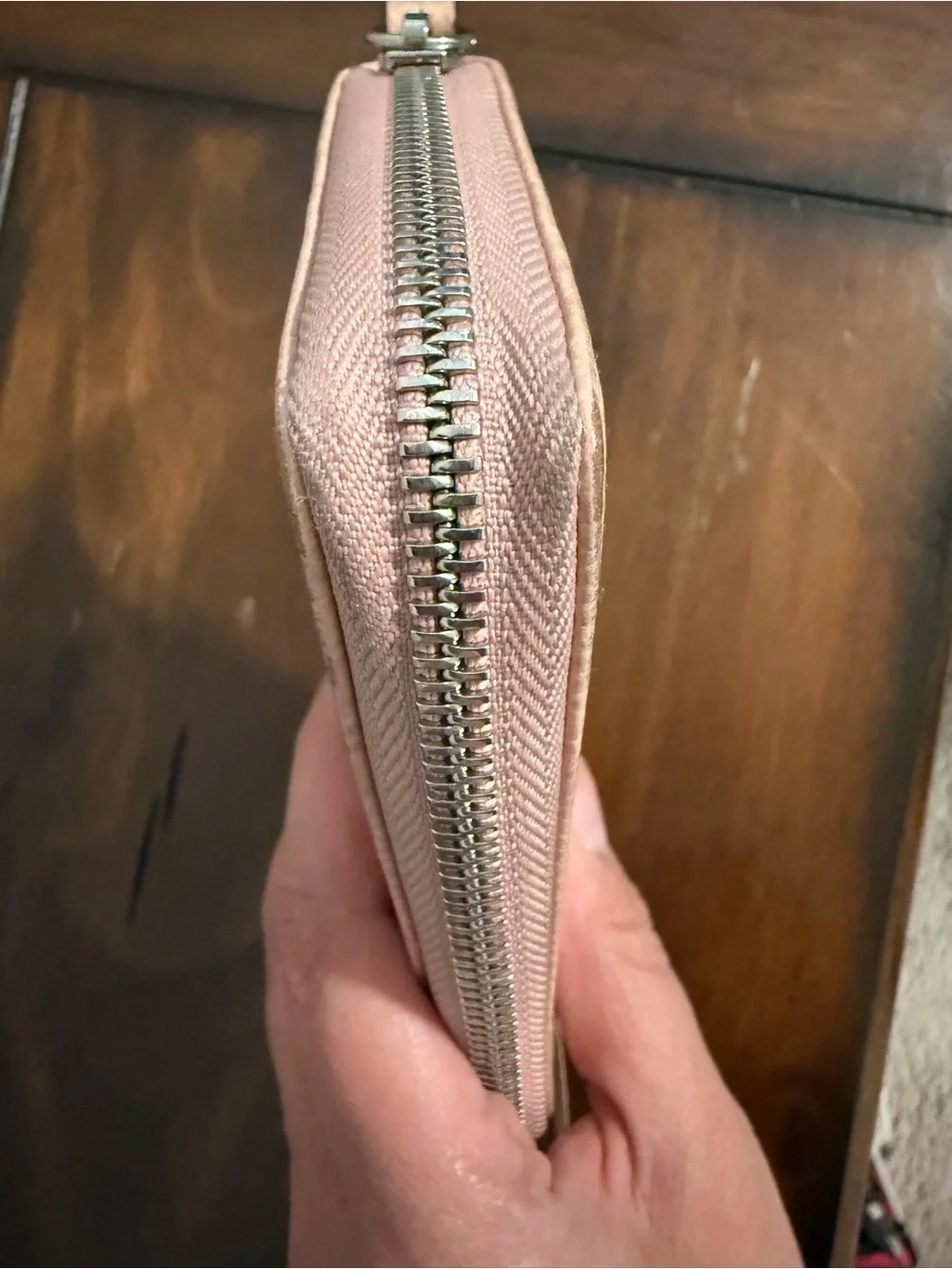 Gucci Blush Pink Pebbled Leather Zip-Around Wallet with GG Logo - Picture 5 of 11